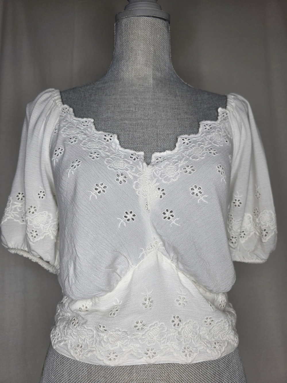 Idyllwind White Eyelet Lace Peasant Top SZ Medium - Picture 1 of 7